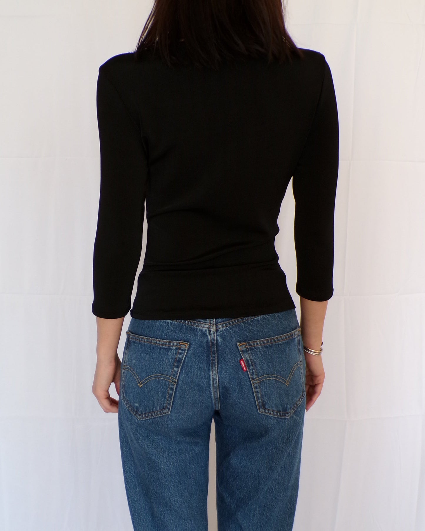 Black Quarter Sleeve Top