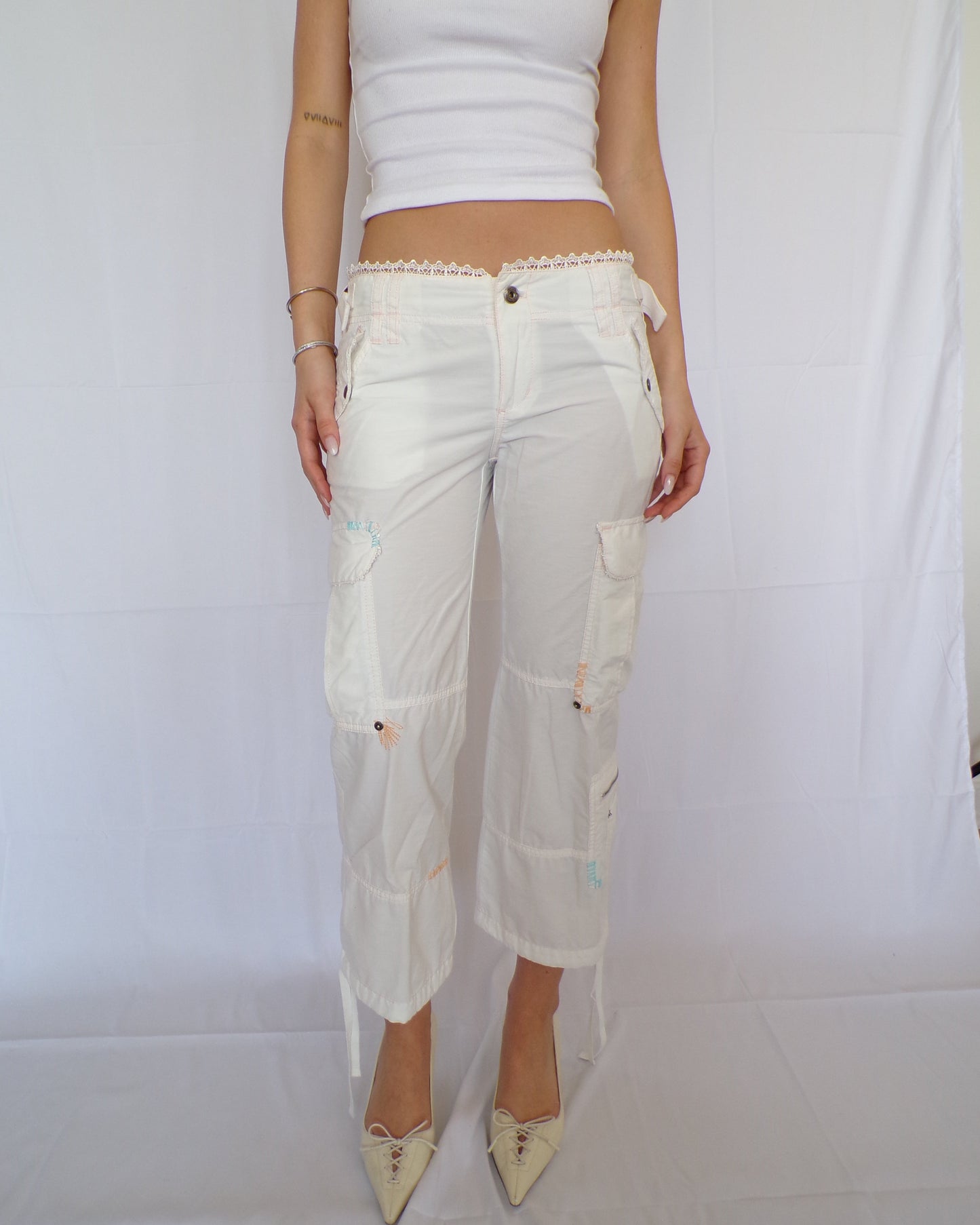 Miss Me 2000s White Capris