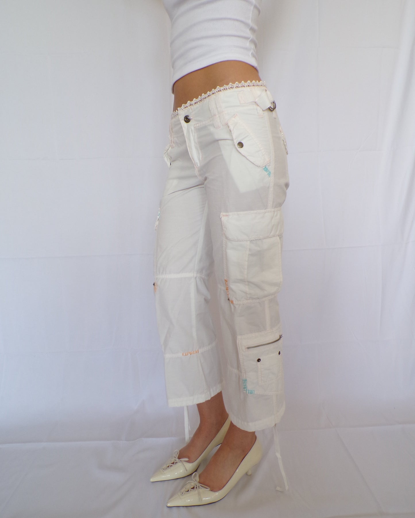 Miss Me 2000s White Capris